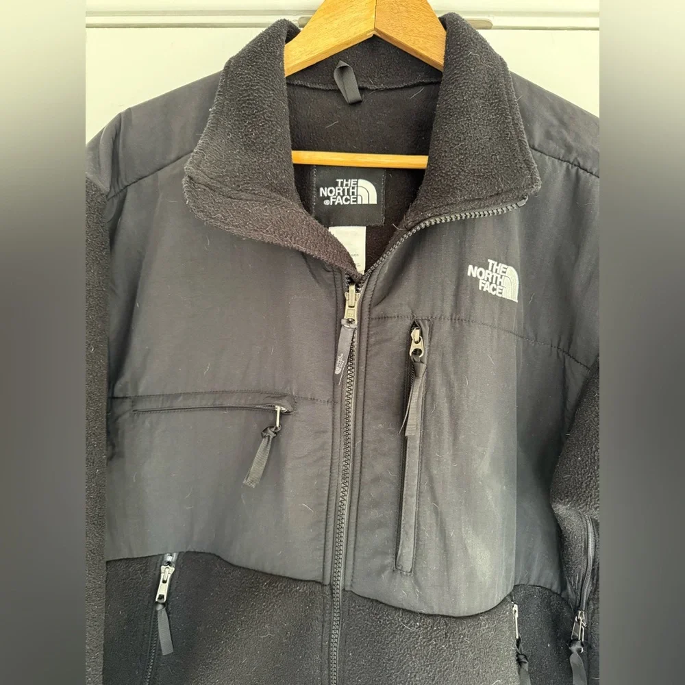 The North Face Black Fleece Jacket Retro Denali Jacket Windbreaker Ski S…